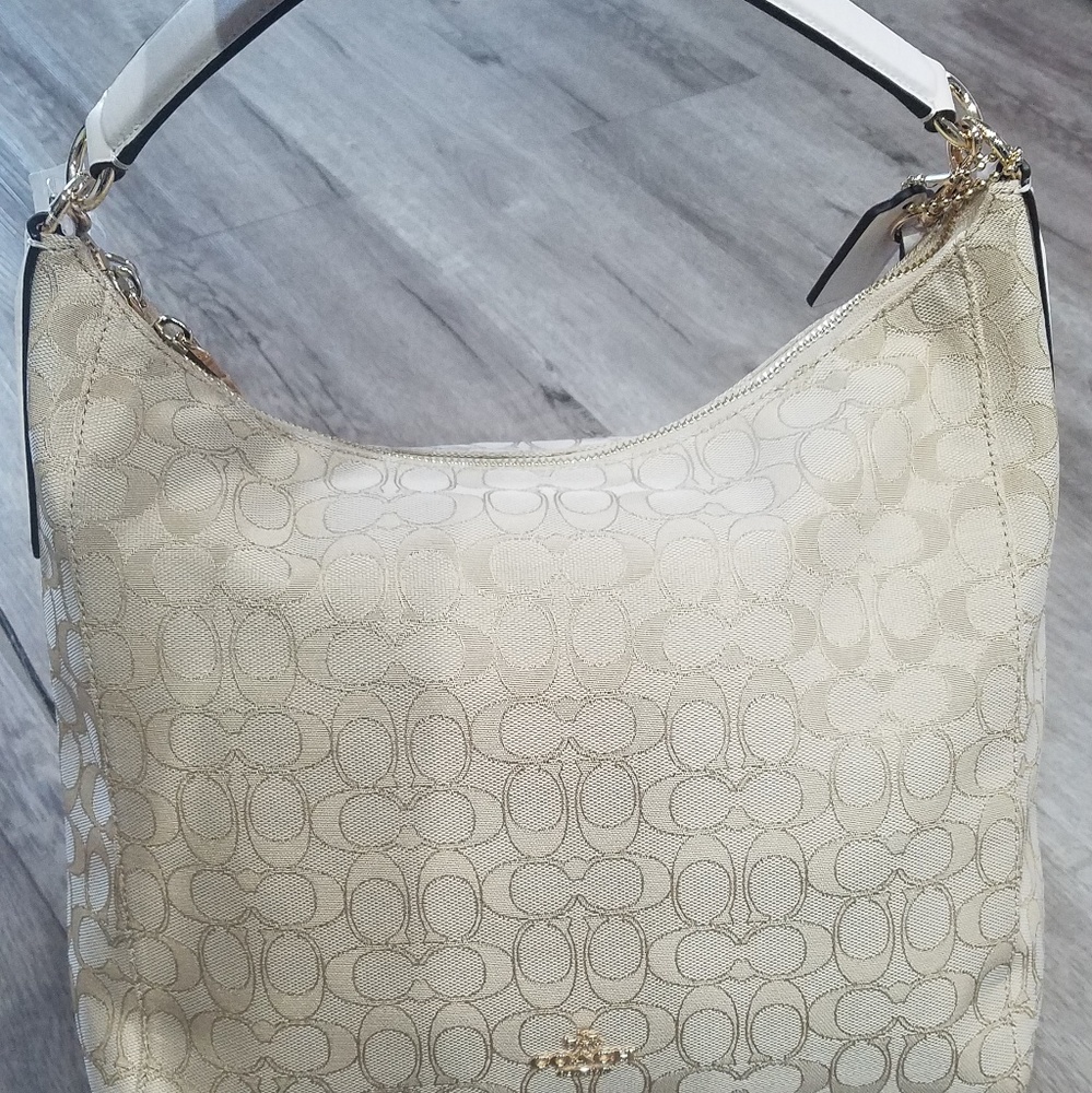 Authentic Coach - Picture 2 of 3
